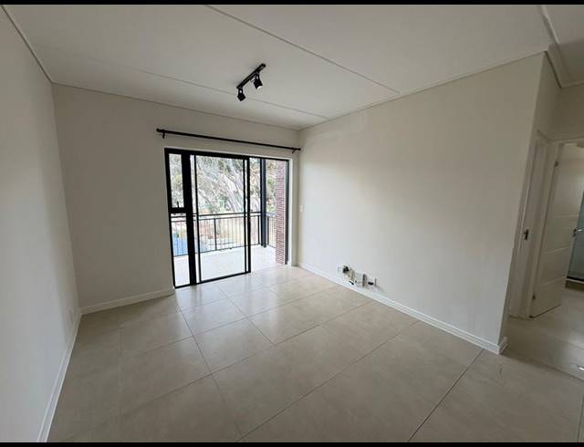 1 BEDROOM PROPERTY TO RENT IN RICHWOOD